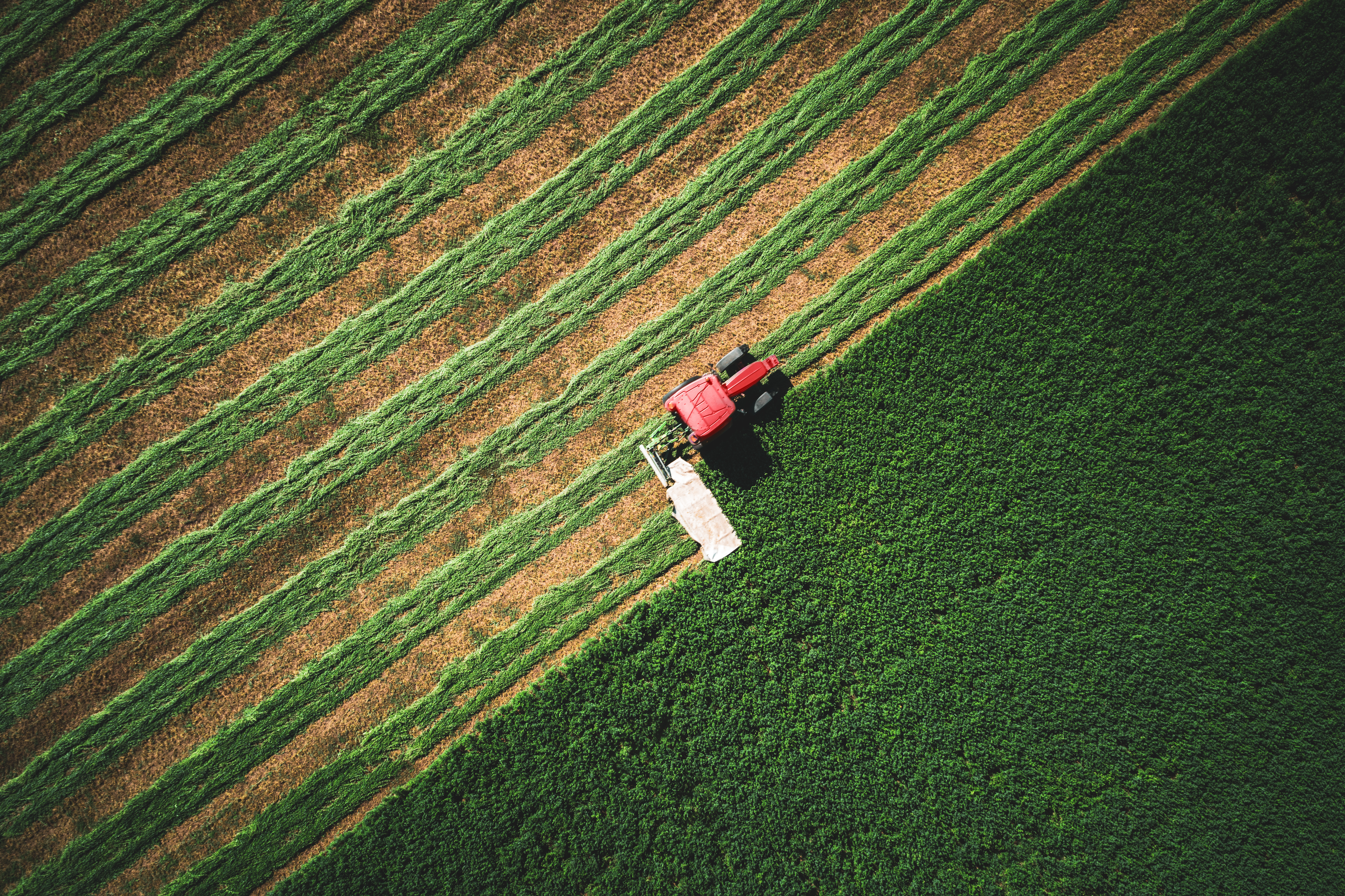 Telemetry and Connectivity in Agricultural Machinery 4